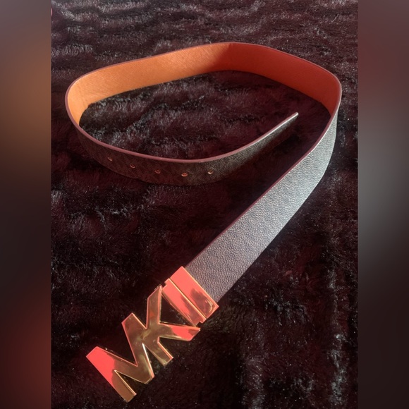 Michael Kors Belt - Picture 7 of 8